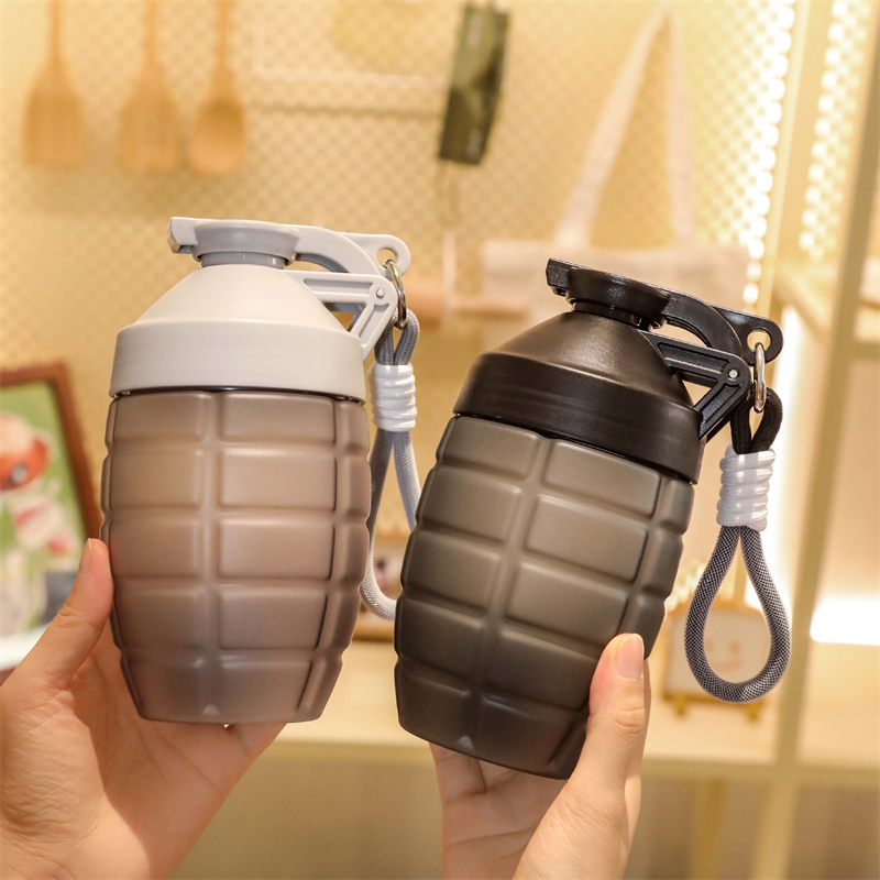 Fitness Nutrition Milk Shake - フィットネススポーツウォーターボトル、シンプルシェーカーカップ、プロテインパウダー、栄養、大容量、マイクシェイクミキシング、ファッション、600ml