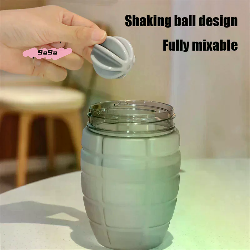 600ml フィットネススポーツウォーターボトル ハンドル付 - Fitness Nutrition Milk Shake のレビューと価格